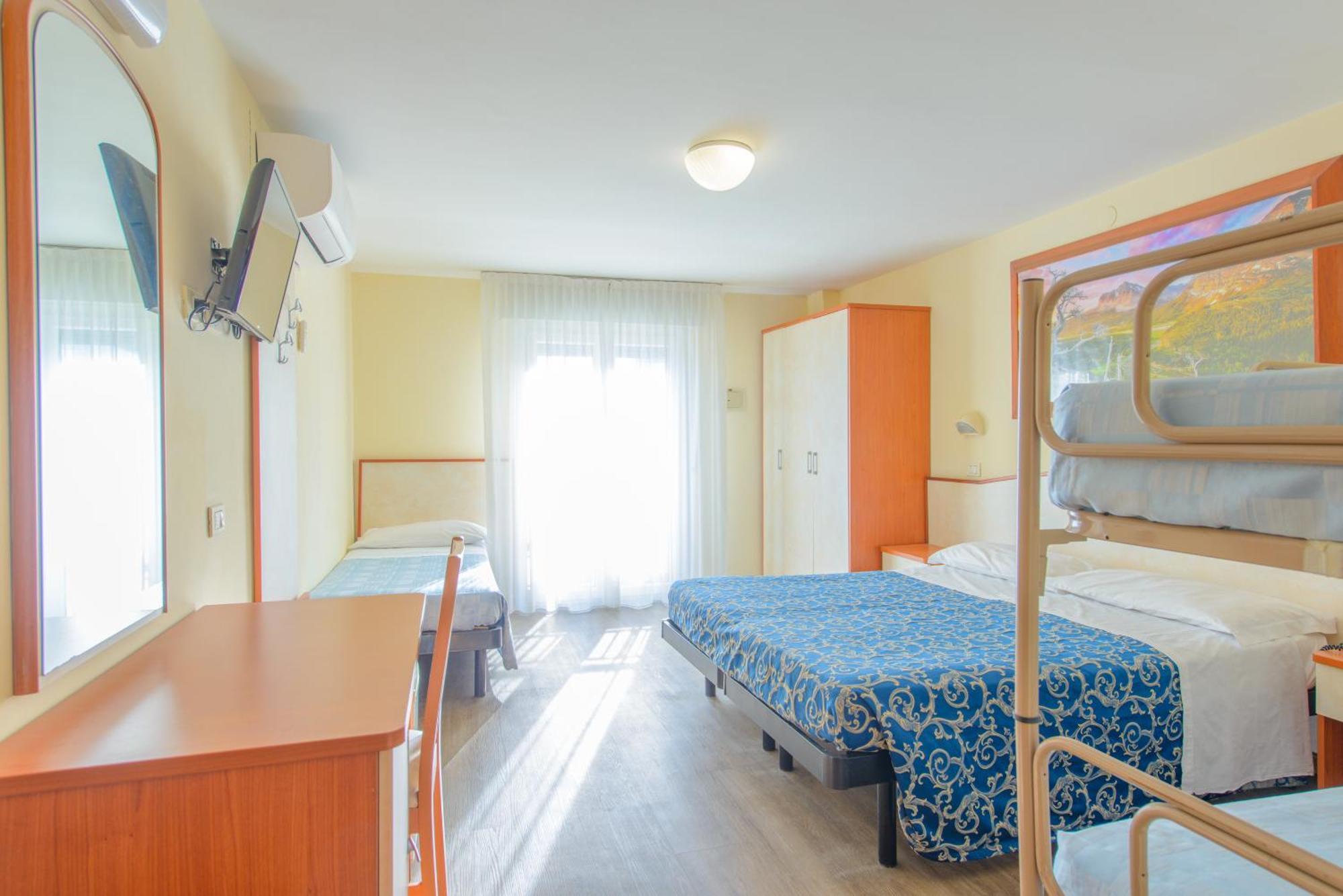 Family Room Balcony,1658086281:JPEG